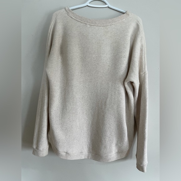 Sweater handmade in Montreal - Picture 2 of 5